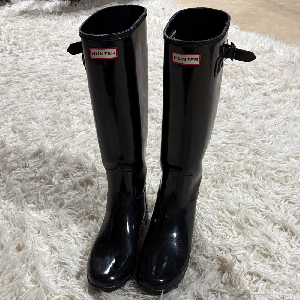 Hunter Women's Glossy Black Rain Boots